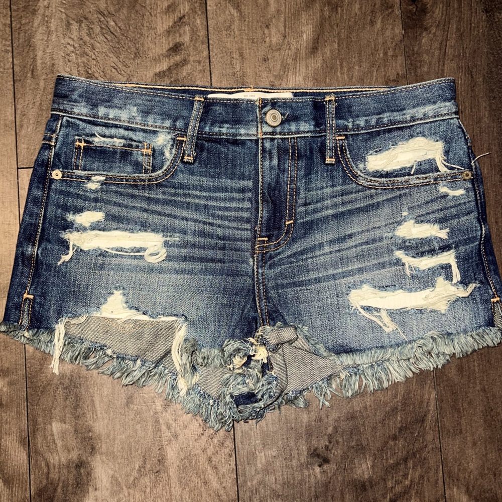 Abercrombie & Fitch size 2